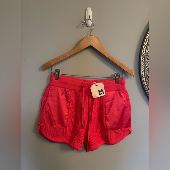 SER.O.YA Pants - New Revolve SER.O.YA Women's Pink Knit Shorts small